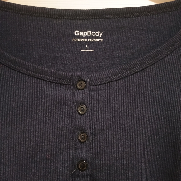 Women's GapBody Basic Ribbed Navy Long Sleeve Ribbed Henley Size Large - Picture 4 of 7
